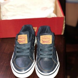 Levi’s sneakers